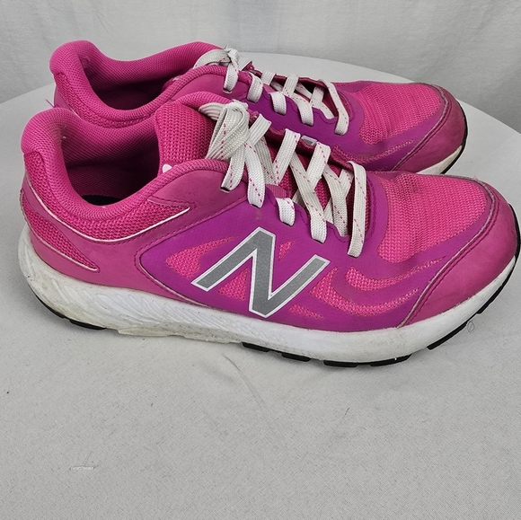 New Balance Pink Athletic Running Shoes Sz 5.5 - Picture 5 of 8
